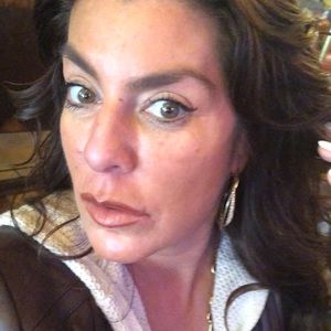 Meet your Posher, Astred